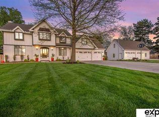 1125 Skyline Dr, Elkhorn, NE 68022