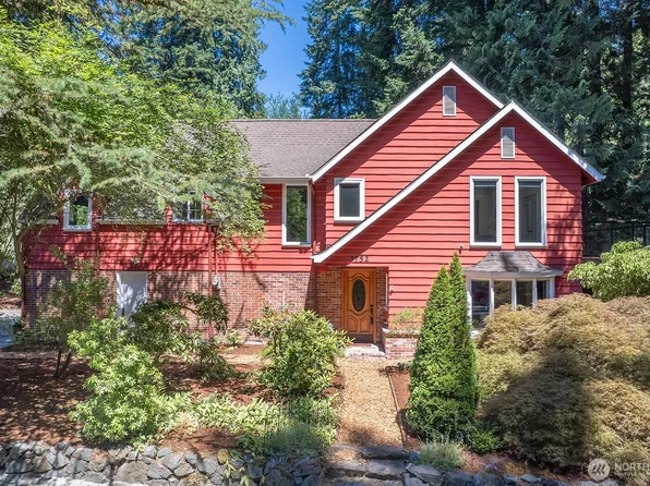 3752 NE 188th St, Lake Forest Park, WA 98155