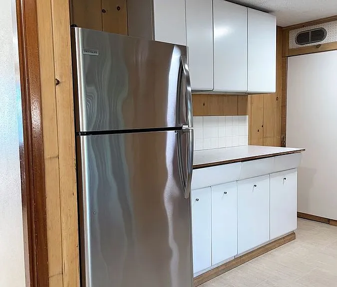 16002 E Shore Dr — Photo 11
