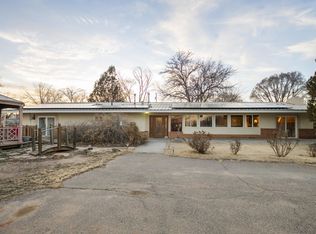 528 Don Sosteno Rd, Los Lunas, NM 87031