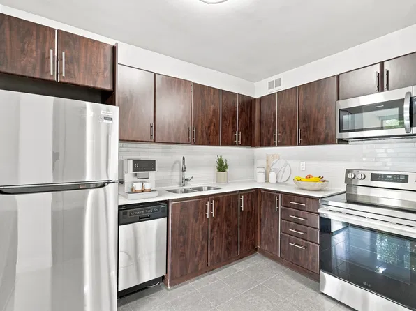 Almore Apartments