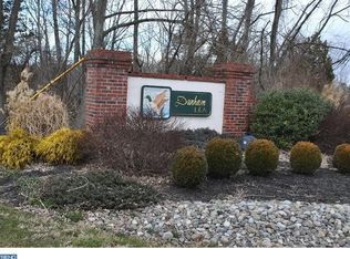 2 Chatham Pl, Newtown, PA 18940