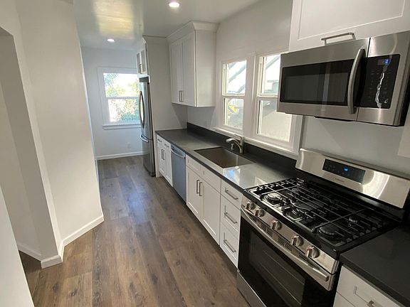 3rd image of 955 1/2 Maltman Ave