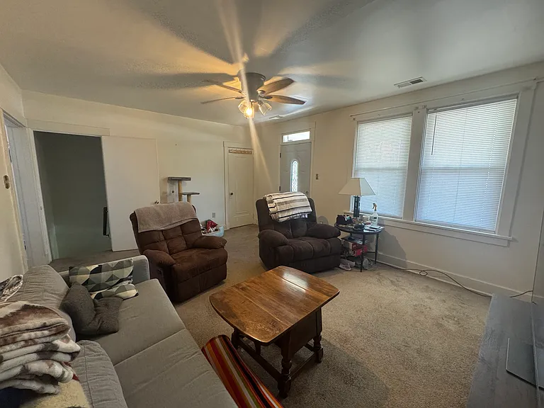 1463 Tolma Ave — Photo 4