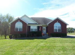 1005 Iron Creek Cir, Bardstown, KY 40004