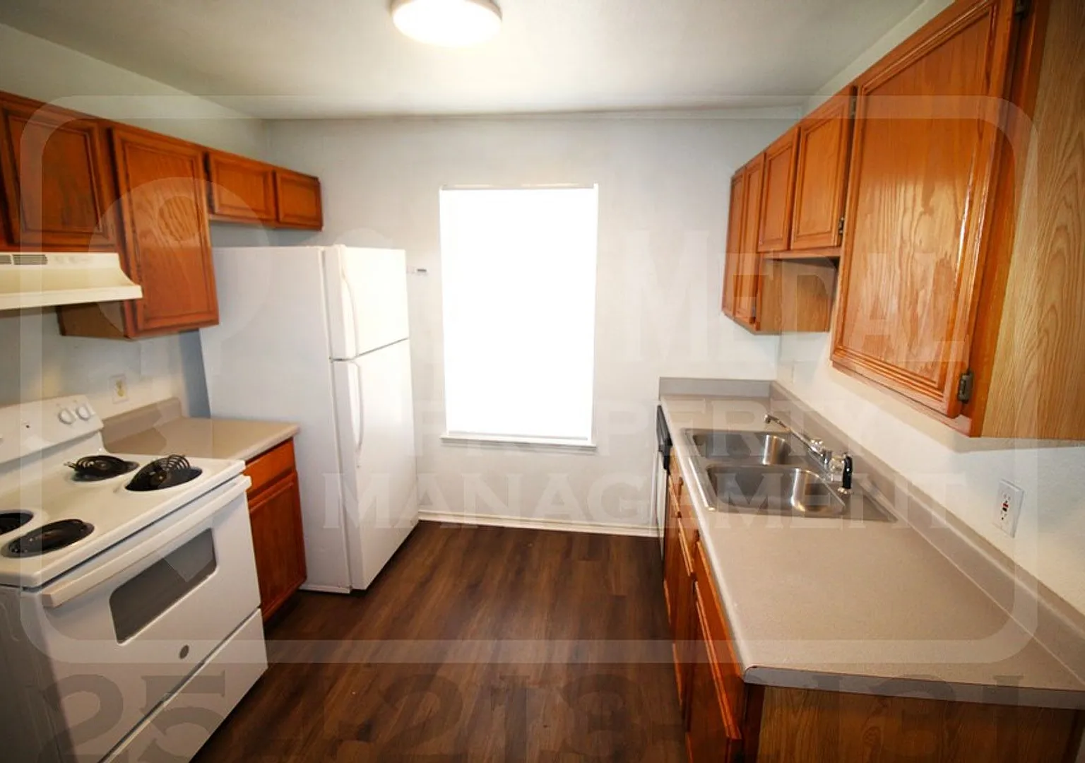 1708 Windward Dr — Photo 4