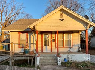 1026 S Fort Ave, Springfield, MO 65807