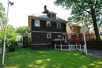 4th image of 360 Turrell Ave