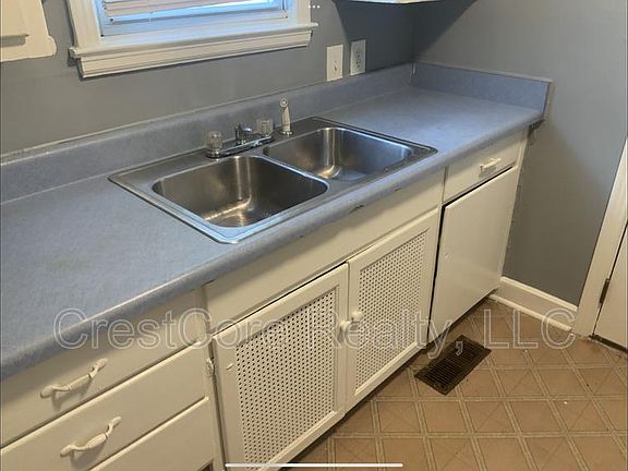 5th image of 1066 Wrenwood St