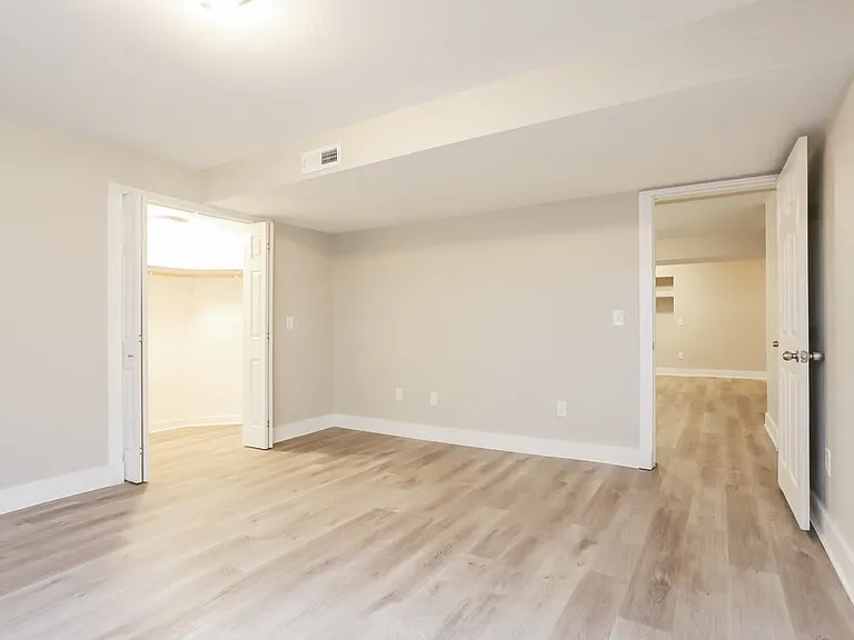 19229 E Caspian Pl — Photo 9