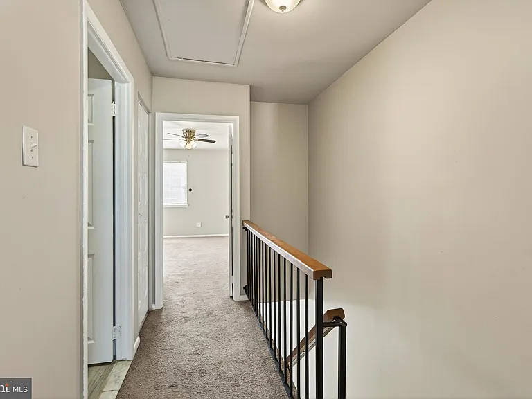 803 Valley Dr — Photo 20