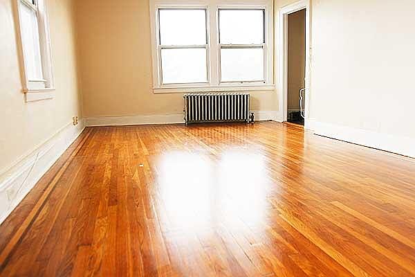 2nd image of 477 Merrick Rd APT C2