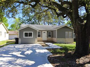 933 Cimarron St, Houston, TX 77015