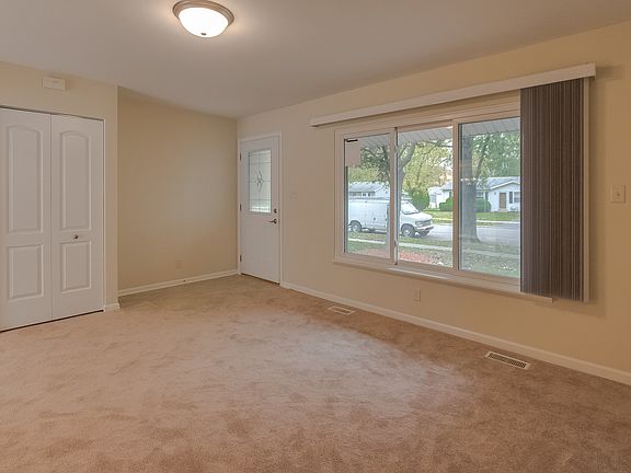 2nd image of 148 Creekside Dr