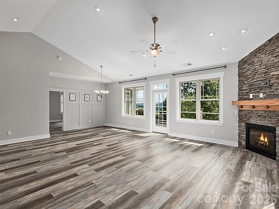 5th image of 157 Waightstill Dr