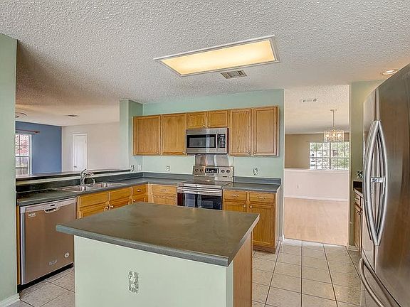 4th image of 17627 Dansworth Dr #18126285
