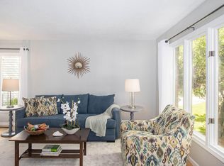 3809 Thistlewood Rd, Okemos, MI 48864