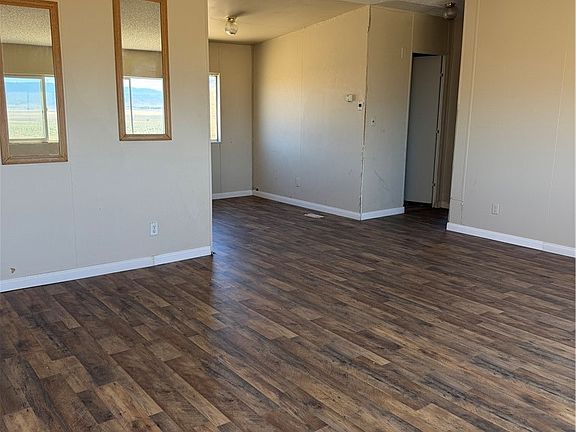 4th image of 27543 Kingbird Ave