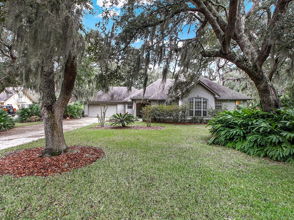 1st image of 2422 Los Robles Dr