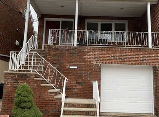 380 Gorge Rd, Cliffside Park, NJ 07010