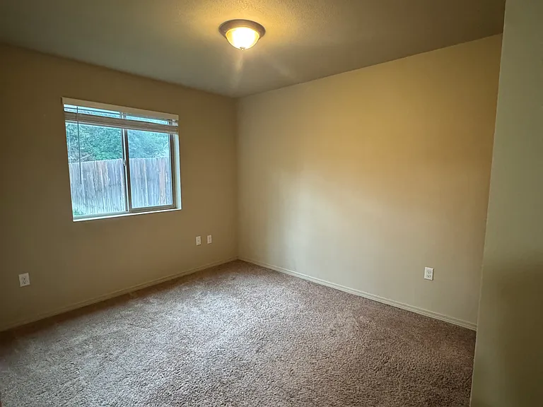 817 N Henry St — Photo 1