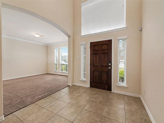 3rd image of 9522 Wincrest Dr