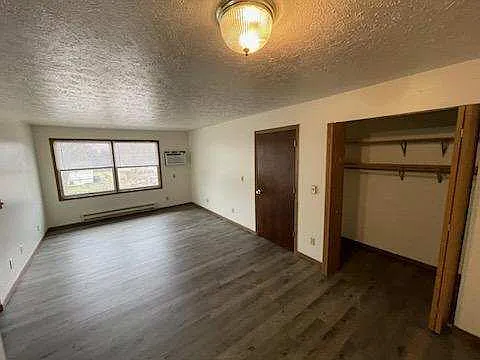 3 bed, 1600 sqft, $500 — Photo 4