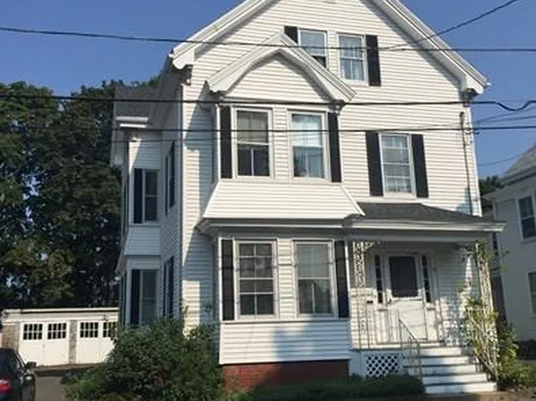 5 Woodside St, Salem, MA 01970