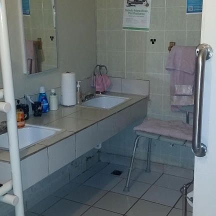 4th image of 4142 E Moreland St APT 2