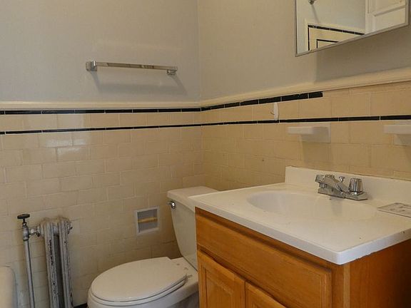 4th image of 506 S 41st St APT 3E