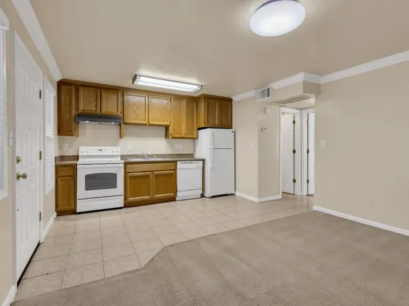 2015 P St APT 12, Sacramento, CA 95811