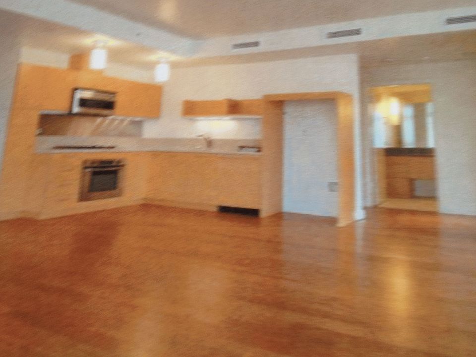 2nd image of 3601 SE River Pkwy Unit 600
