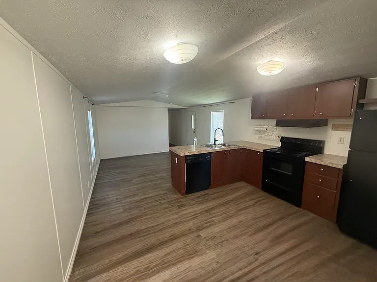 205 County Road 547 — Photo 3