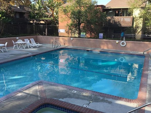 18350 Hatteras St APT 130