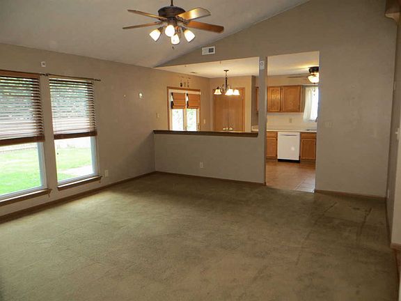 5th image of 3616 Starks Dr