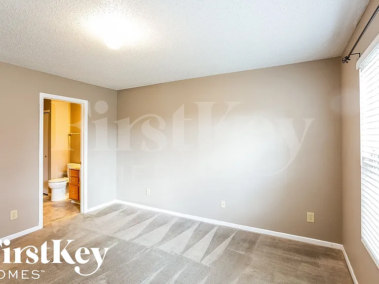 11657 Presidio Dr — Photo 5