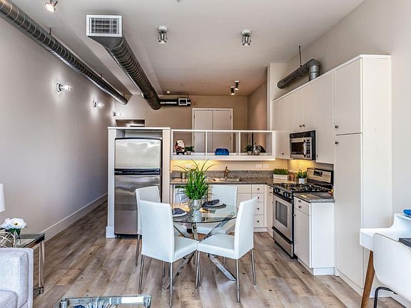 4th image of 334 Santana Row APT 216