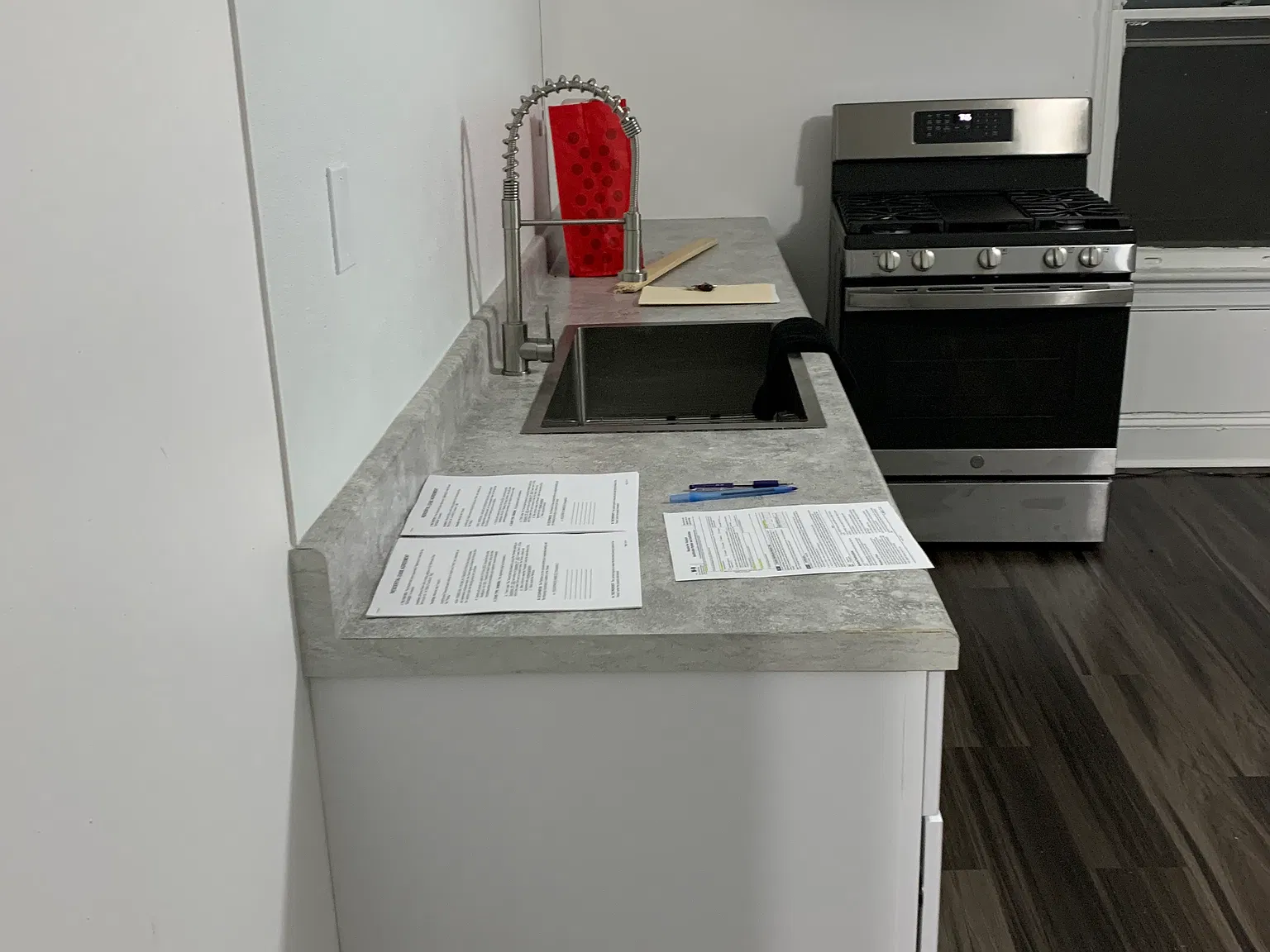 67 Oak Ln — Photo 2