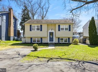 220 Bar Harbor Rd, Pasadena, MD 21122