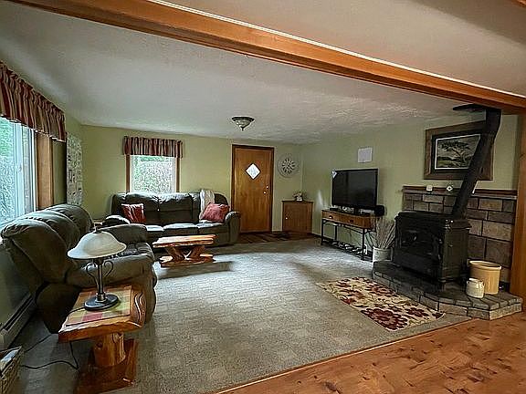 open living / dining area