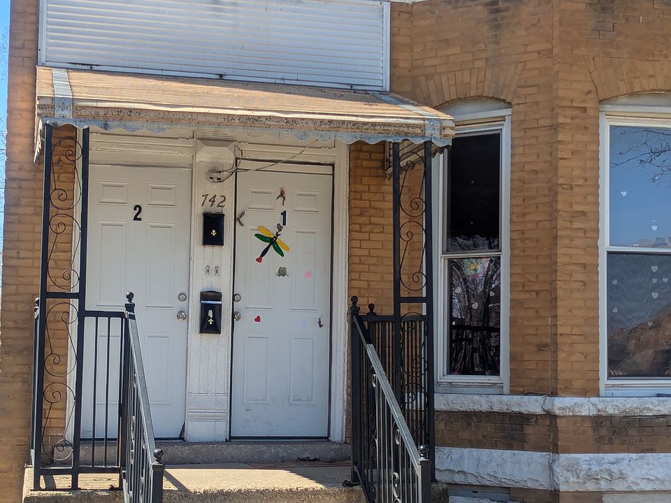 1st image of 742 S Kedvale Ave Unit 2