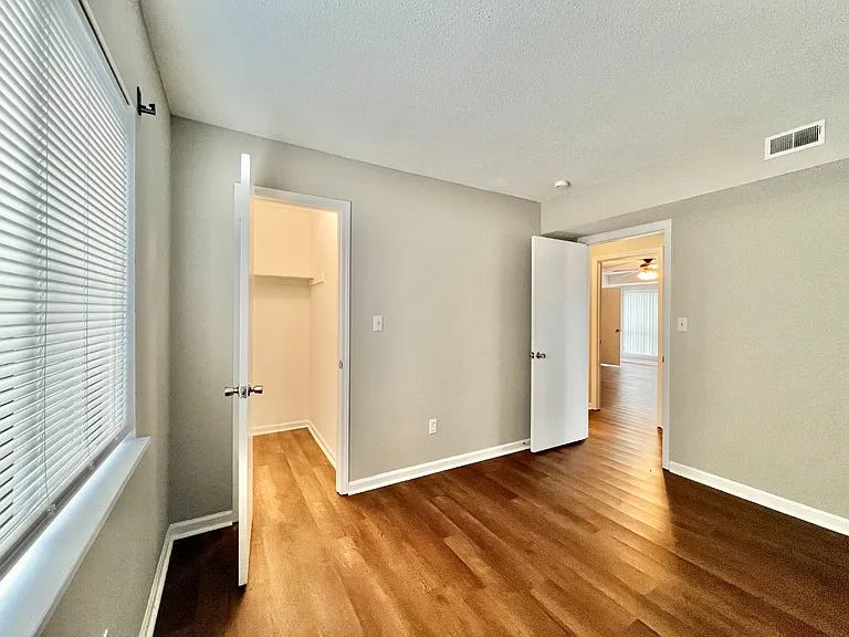 11084 Harrowfield Rd — Photo 16