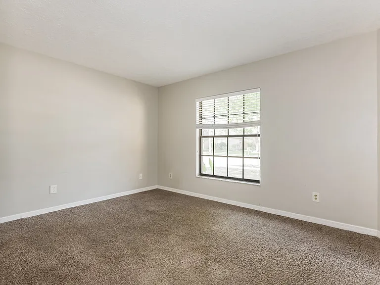 1440 Tiverton Dr — Photo 14