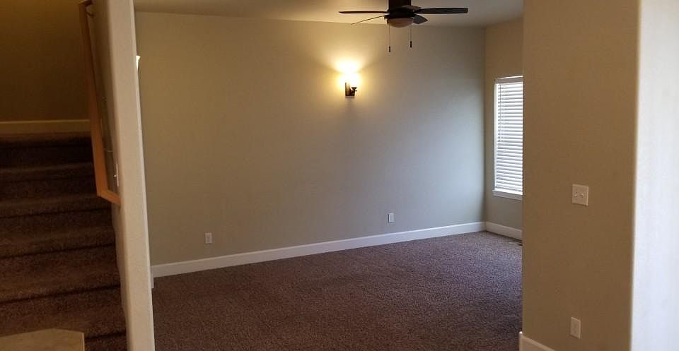 1st image of 385 Elk Valley Dr #385