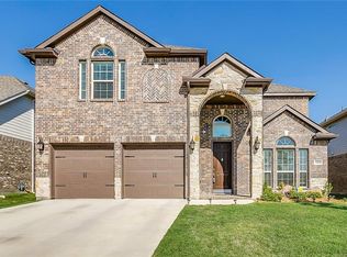 9404 Chuparosa Dr, Fort Worth, TX 76177