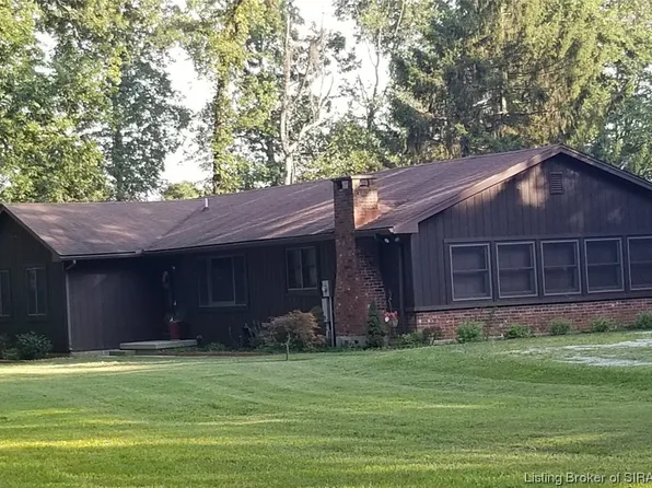 22013 New Market Road, Marysville, IN 47141