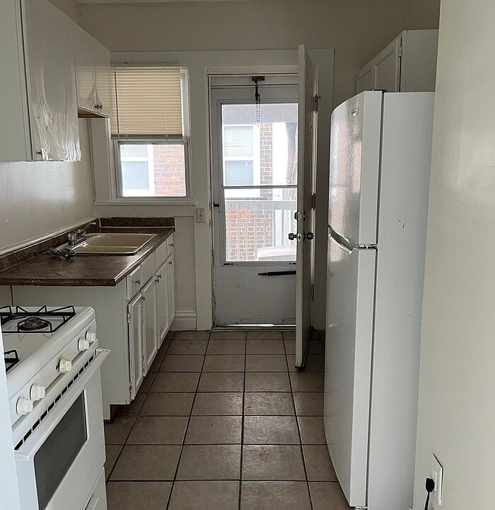 1st image of 8904 Madison Ave #4