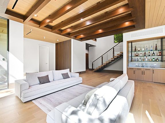 5th image of 1613 Brickell Drive