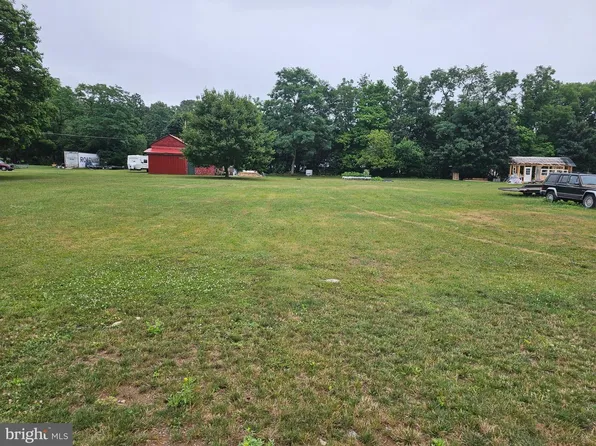 Railroad Ln, Shippensburg, PA 17257