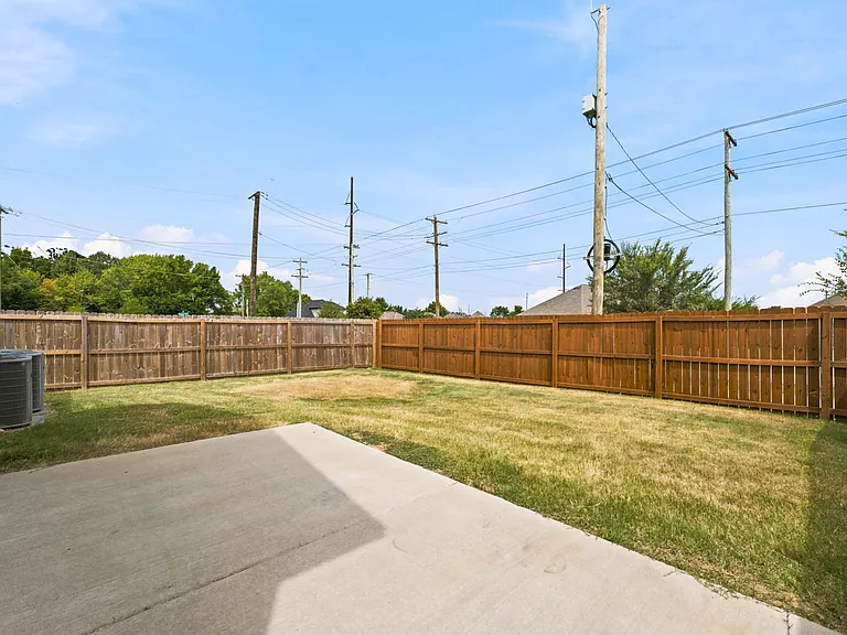 2908 SW Grandshire Ave — Photo 25